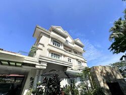 First Avenue (D10), Detached #462109051